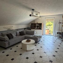 Ferienwohnung Panoramablick Silz Südpfalz, hotel in Silz