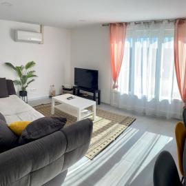 L'Adresse Matisse - 4-bedroom house with garden, hotel in Montbéliard