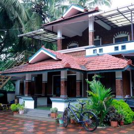 Nirmalyam Homestay, hotell i Kuttippuram