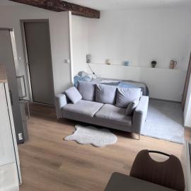 Studio rénové au cœur du centre historique de Saintes
