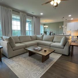 Modern Quiet Retreat, Walk to Lake, EV Charger