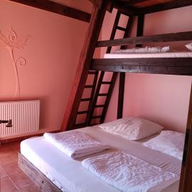 Ferien am Schloss - Wohnung 6 "der Pferdestall", Ferienwohnung am Badesee