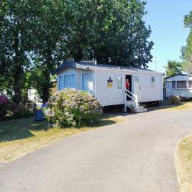 Rosie Caravan Selsey, hotel in Selsey