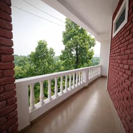 The Red Bark Retreat, hotel in Dehradun