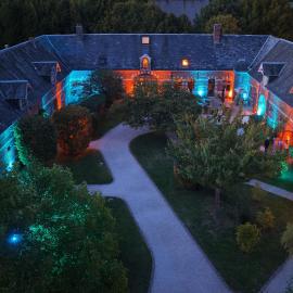 Domaine des Lumières Hotel & Spa, hótel í Aisonville-et-Bernoville