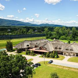 Dworek Góralski Restauracja Hotel & SPA, hotel a Łodygowice