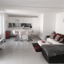 La maison spacieuse et confortable