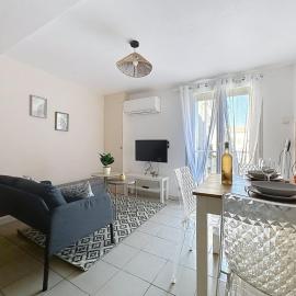 Le petit cocoon de village, hotel em Bessan