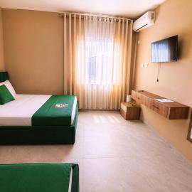 Nova Rooms Velipojë, hotel in Velipojë