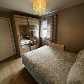 One Bedroom Flat Minutes from Gorey, hotel v destinácii Inch