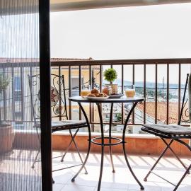 Portara Apt two room penthouse flat with view