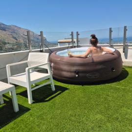 Panoramica Via Villa โรงแรมในคารินิ