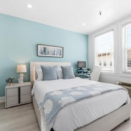 Luxurious 2BR Retreat on Palm Beach Island