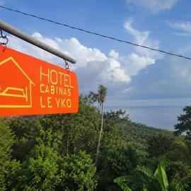 Cabinas Leyko, hotel in San Carlos