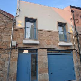 Apartamentos Turísticos A Mariña Do Carril, hotel in Vilagarcia de Arousa