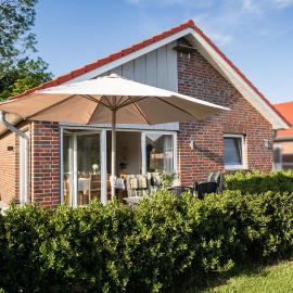 Haus MeerErleben - Urlaub mit Hund an der Nordsee, hotelli kohteessa Schweiburg