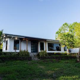 Fernando's Bungalow, hotel en Puerto Ayora