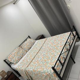 Appartement calme dans villa individuelle, Hotel in Bagnols-sur-Cèze