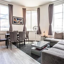 Modern 3-Bed 2 Bath Flat Sleeps 6 · Halifax Centre, hotel in Halifax