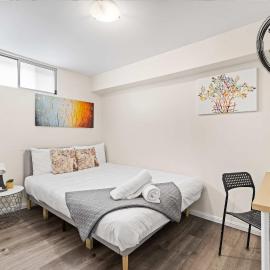 Relaxed Private Double Room in Carramar - Close to Station - Shared Bathroom and Amenities, hotel v destinaci Villawood