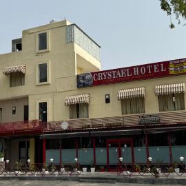 Crystael Hotel, hotel in Babarpur
