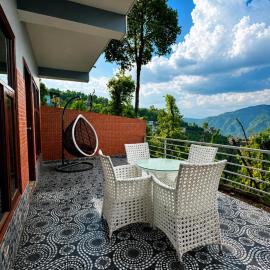 Grand Vista Retriet- A luxury Mountain View Property In Mussoorie By Lilly、ムスーリーのホテル