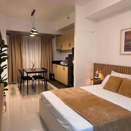 Aesthetic Tagaytay Stay, Game Console, Videoke, Cozy & Relaxing Condo, Hotel in Kaybagal