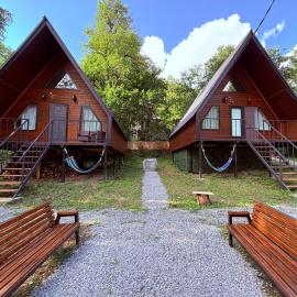 Glola A-Frame Cottages, ξενοδοχείο σε Glola