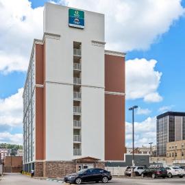 Suburban Studios Charleston - Civic Center, hotel a Charleston