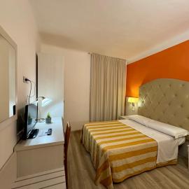 Camere LAURO ROSSI, hotel in Macerata