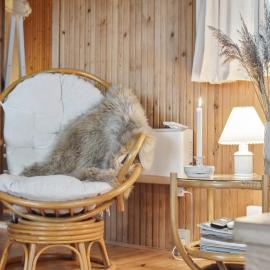 Idyllic Family Summer House 75 Meters From Coast, hotel i Gørlev