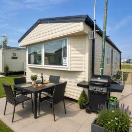 Luxury Family Caravan St Osyth Beach Clacton on Sea, hotel in Saint Osyth