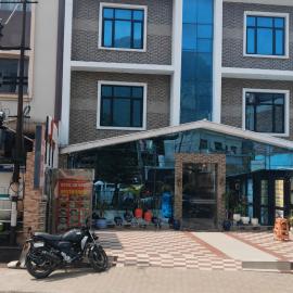 Hotel Om Karan By staysUp Near Katra Railway Station