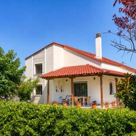 Isidoros House, готель у місті Керамоті