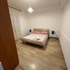 Appartamenti Alessio, hotel i Girasole
