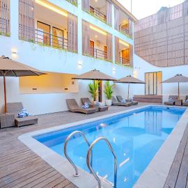 Anandani Suites, hotel in Canggu