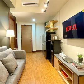 Cozy Two Bedroom Apartment Vida View Makassar, khách sạn ở Pampang