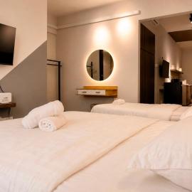 Kavenue Superior Room - 5 Pax, hotel in Donggongon
