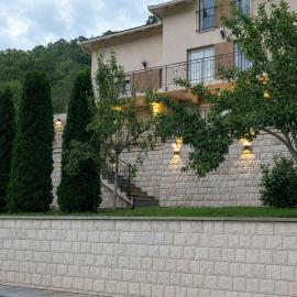 Villa AS sa bazenom na Jablaničkom jezeru