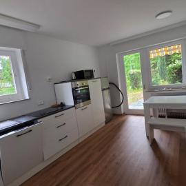 4 Rooms, big parking place, highspeed Wifi, Washing Machine, Dryer - fully equipped