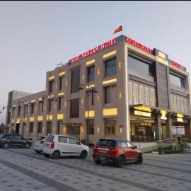Shri Sangam Hotel, хотел в Muzaffarnagar