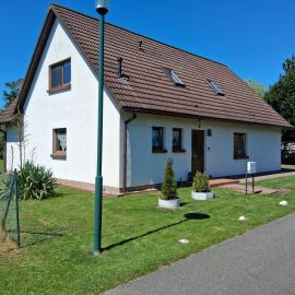 Ferienwohnung nahe Ostsee mit Garten, Hotel in Saal