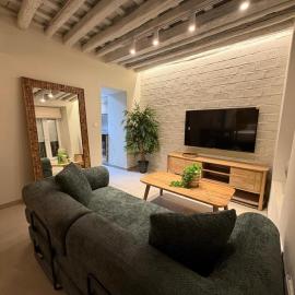 Lunara, live in the center of Ayamonte