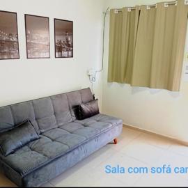 지비노폴리스에 위치한 호텔 Casa 2 quartos com garagem
