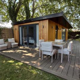 Oak Lodge، فندق في Hambledon