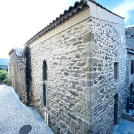 Le Bastion, 15 guests, 5 suites, 5 baths, AC