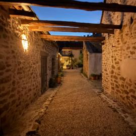 Gîte La Pomme D Or, hotel v destinácii Arnay-le-Duc