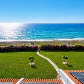 Villa Hera, hotel in Nea Dimmata
