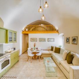 The Prinos Retreat Residence, Traditional Stone House with Rooftop Terrace, Chios