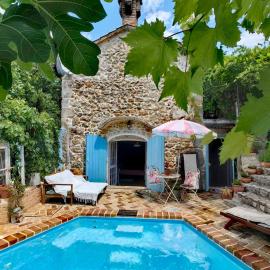 Festina Lente Heritage Villa Krk - Heated pool with hydromassage, hotel a Dobrinj